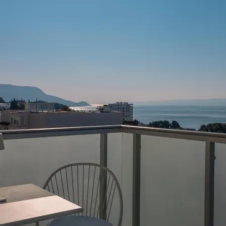 4* In Διαμέρισμα Σπλιτ